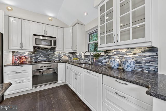 5313 WEYMOUTH DR, Springfield, VA 22151