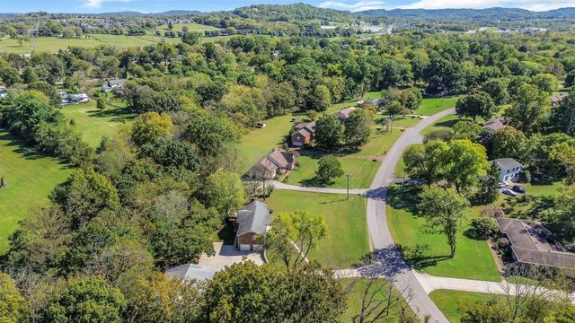 401 Ellington Drive, Franklin, TN 37064