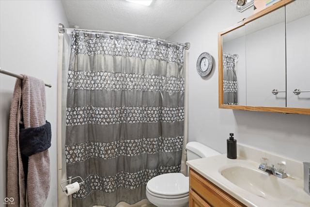 113 King Arthur Drive, Franklin, IN 46131
