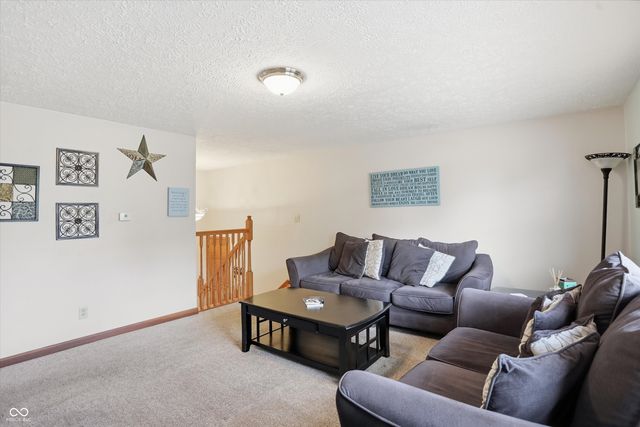 113 King Arthur Drive, Franklin, IN 46131