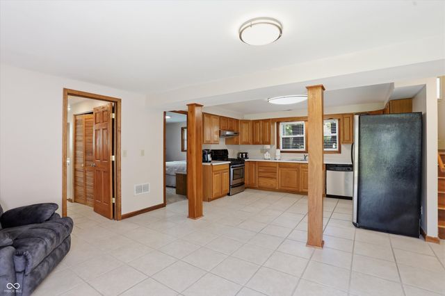 113 King Arthur Drive, Franklin, IN 46131