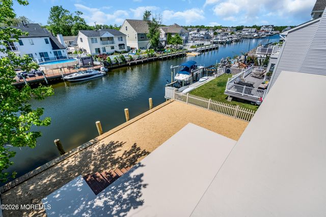 28 Commodore Drive, Brick, NJ 08723