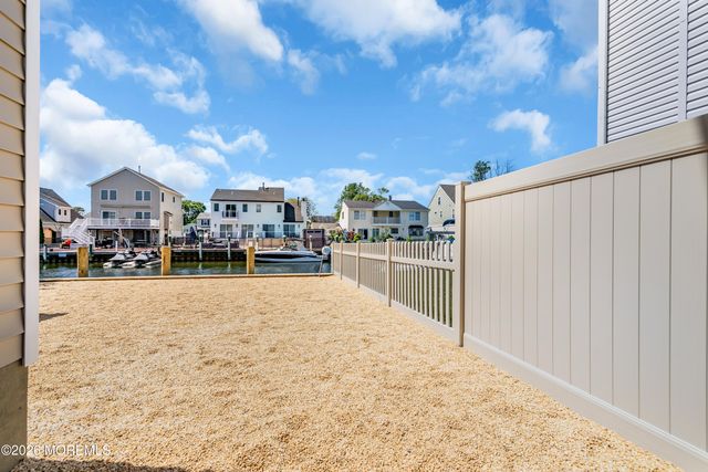 28 Commodore Drive, Brick, NJ 08723