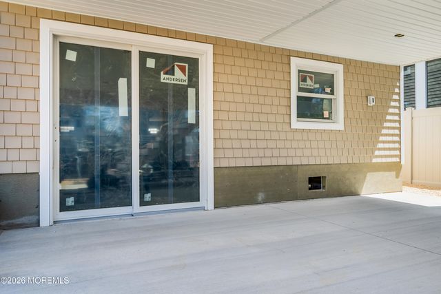 28 Commodore Drive, Brick, NJ 08723