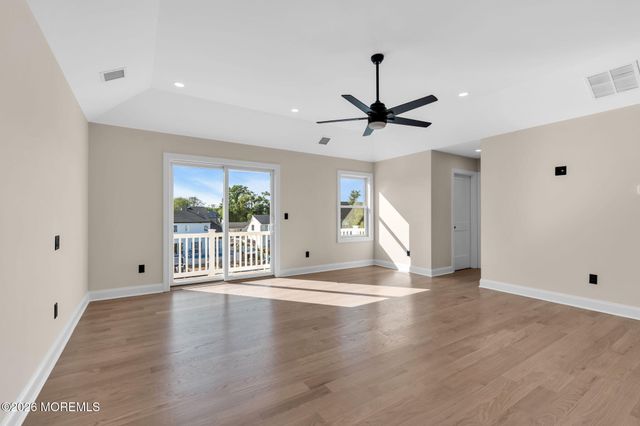 28 Commodore Drive, Brick, NJ 08723
