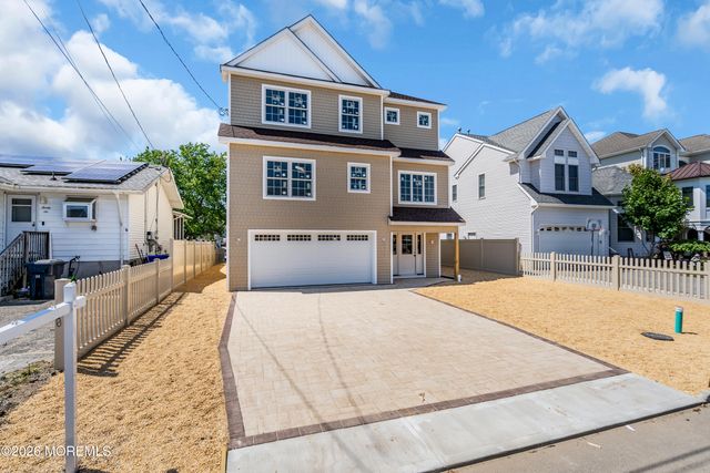 28 Commodore Drive, Brick, NJ 08723