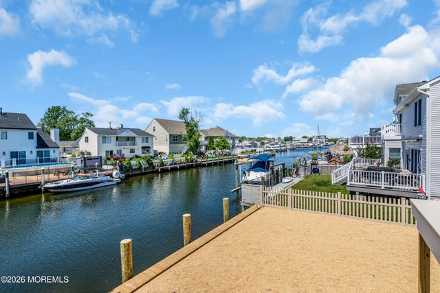 28 Commodore Drive, Brick, NJ 08723
