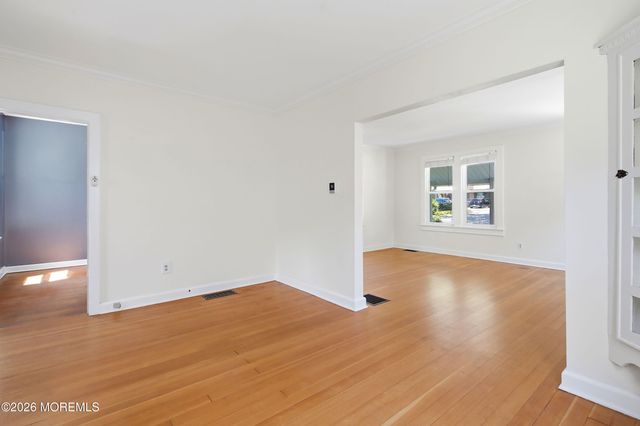 16 White Street, Shrewsbury Boro, NJ 07702
