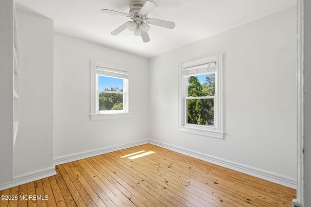 16 White Street, Shrewsbury Boro, NJ 07702
