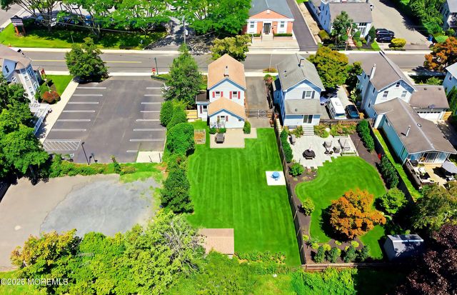 16 White Street, Shrewsbury Boro, NJ 07702