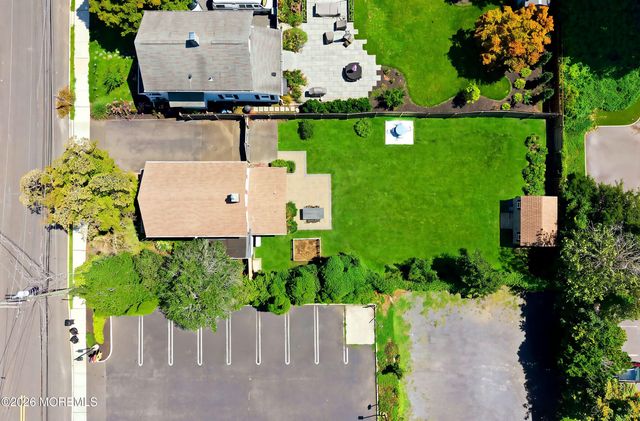 16 White Street, Shrewsbury Boro, NJ 07702