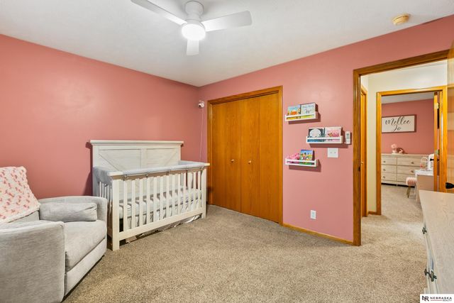 2001 Liberty Lane, Papillion, NE 68133