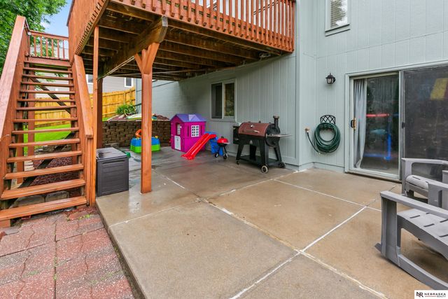 2001 Liberty Lane, Papillion, NE 68133