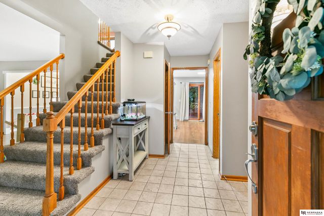 2001 Liberty Lane, Papillion, NE 68133