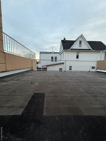 176-6 Jamaica Avenue Street 2nd, Jamaica, NY 11432