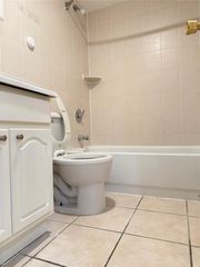 176-6 Jamaica Avenue Street 2nd, Jamaica, NY 11432