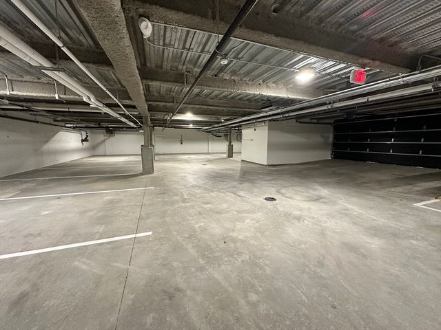 21 Summer St 203, Natick, MA 01760