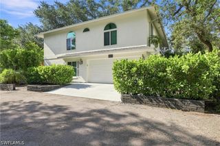 1117 Shady Rest LN, Naples, FL 34103