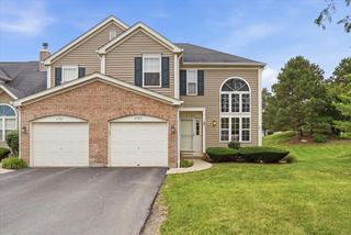 6785 Nantucket Court, Gurnee, IL 60031