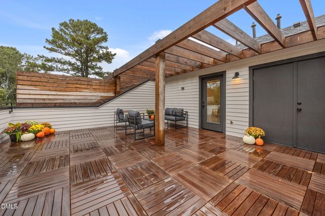 811 Maple Berry Lane 102, Raleigh, NC 27607