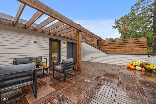811 Maple Berry Lane 102, Raleigh, NC 27607