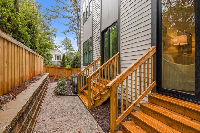 811 Maple Berry Lane 102, Raleigh, NC 27607