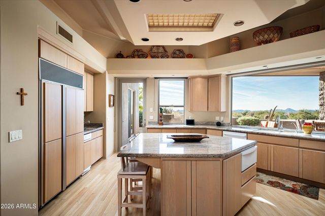 9760 E SKYLINE Court, Scottsdale, AZ 85262