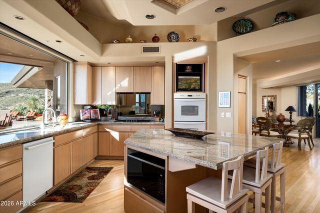 9760 E SKYLINE Court, Scottsdale, AZ 85262