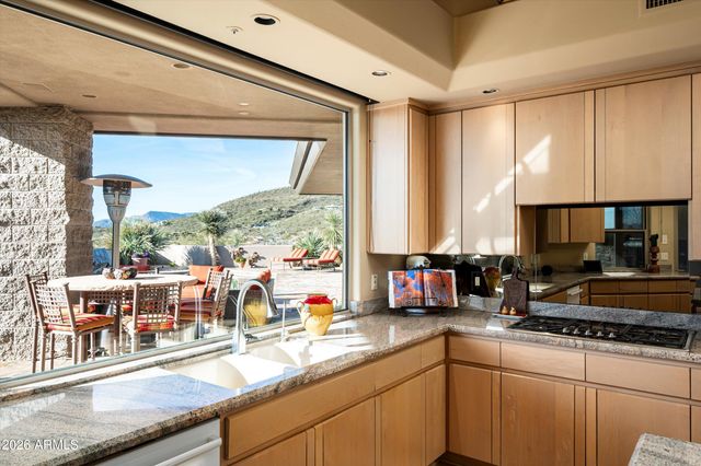 9760 E SKYLINE Court, Scottsdale, AZ 85262