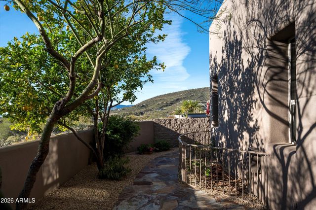 9760 E SKYLINE Court, Scottsdale, AZ 85262