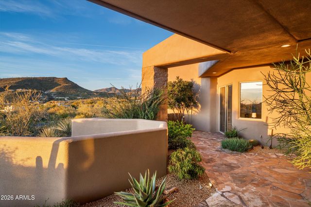 9760 E SKYLINE Court, Scottsdale, AZ 85262