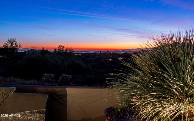 9760 E SKYLINE Court, Scottsdale, AZ 85262