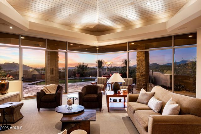 9760 E SKYLINE Court, Scottsdale, AZ 85262