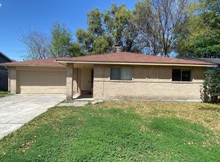 2502 Quiver, Houston, TX 77067