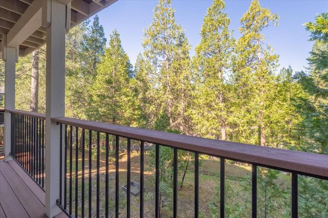 1412 Sandalwood Dr, Murphys, CA 95247