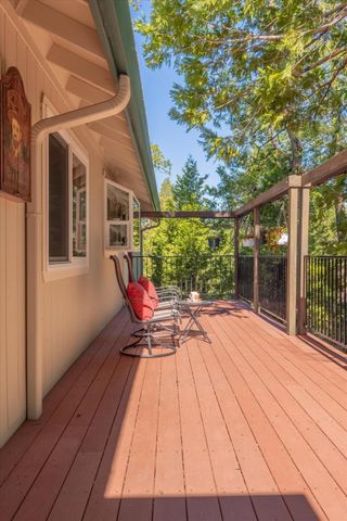 1412 Sandalwood Dr, Murphys, CA 95247