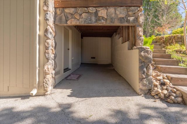 1412 Sandalwood Dr, Murphys, CA 95247