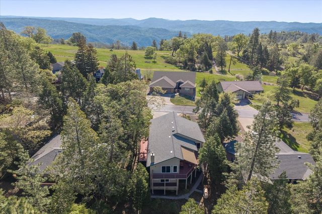 1412 Sandalwood Dr, Murphys, CA 95247