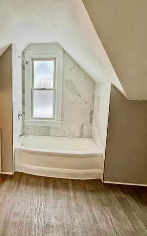 1310 Monroe AVENUE, South Milwaukee, WI 53172