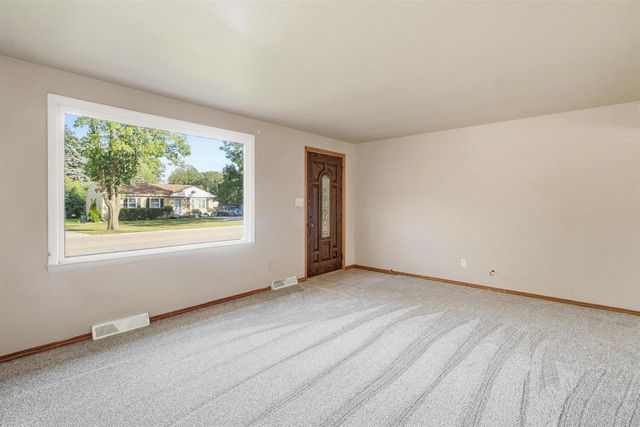 132 BLITHE STREET, Green Bay, WI 54303