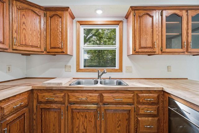 132 BLITHE STREET, Green Bay, WI 54303