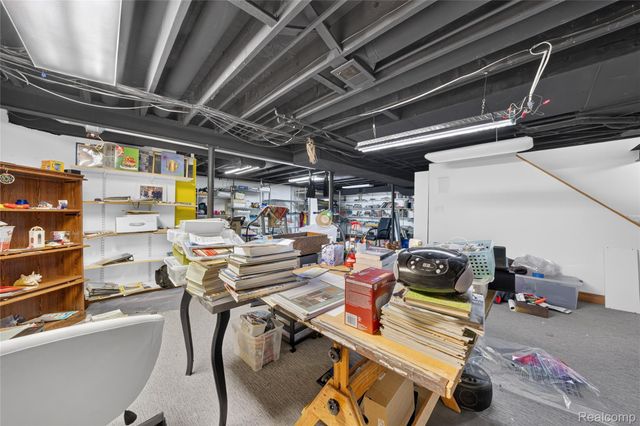 5369 W Bloomfield Lake Road, West Bloomfield Charter Township, MI 48323