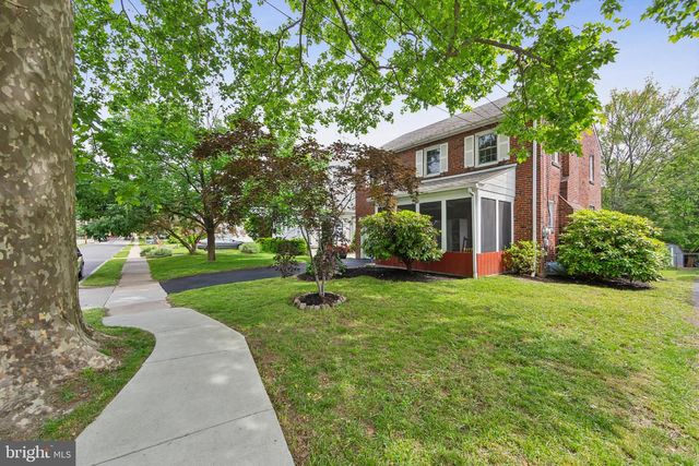 327 CLEARBROOK AVE, Lansdowne, PA 19050