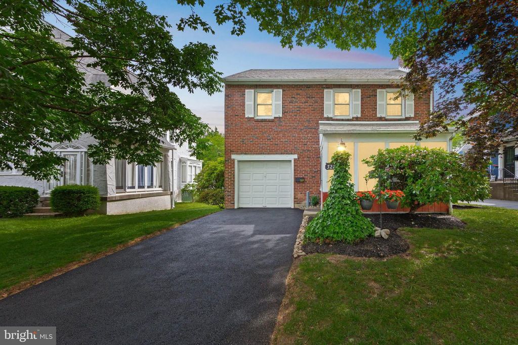 327 CLEARBROOK AVE, Lansdowne, PA 19050