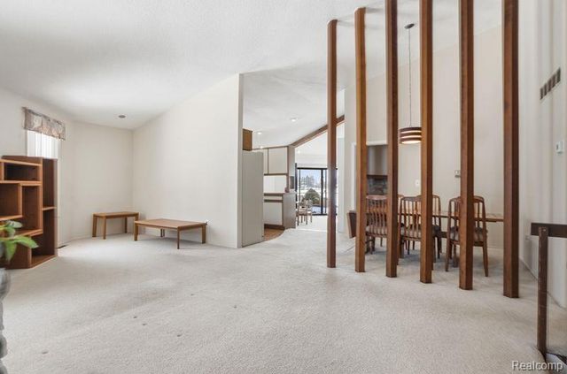 9136 Shinanguag Drive, Goodrich, MI 48438