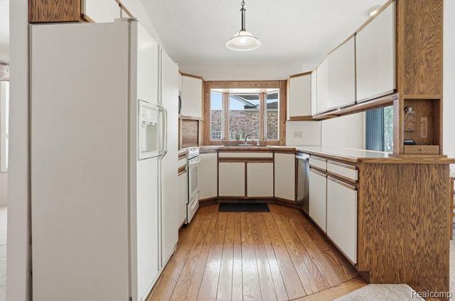 9136 Shinanguag Drive, Goodrich, MI 48438