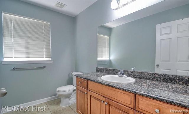 33201 Glengary Court, Sterling Heights, MI 48310