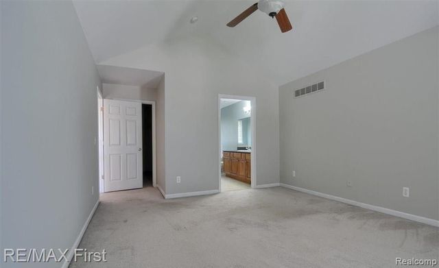 33201 Glengary Court, Sterling Heights, MI 48310