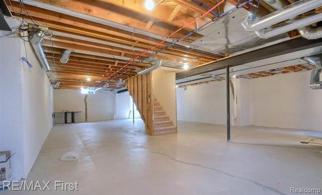 33201 Glengary Court, Sterling Heights, MI 48310