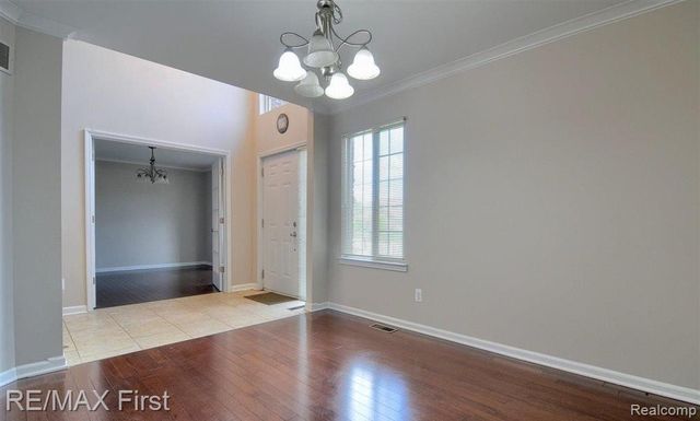 33201 Glengary Court, Sterling Heights, MI 48310